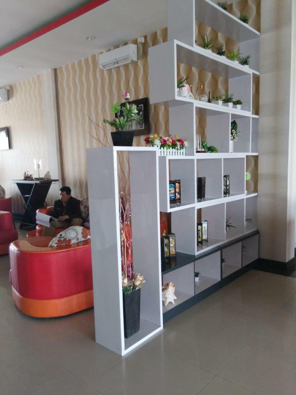 Fortune Front One Hotel 켄다리 외부 사진