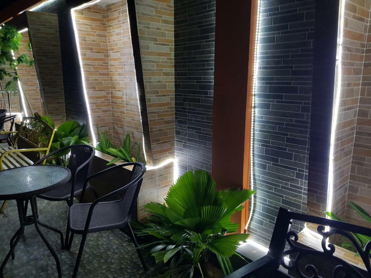 Fortune Front One Hotel 켄다리 외부 사진